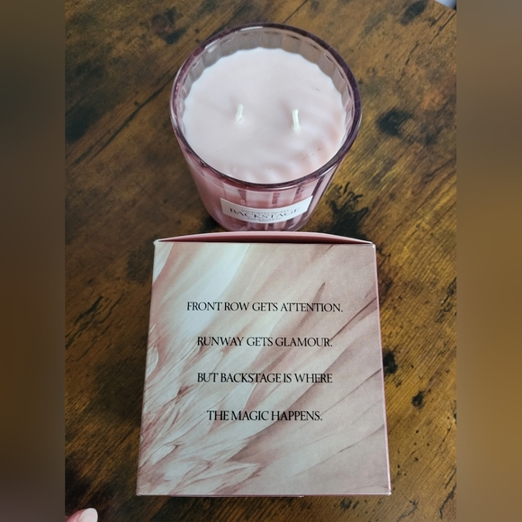 Limited edition Victoria's Secret 2024 Backstage Fashion show-Pink - Picture 8 of 12